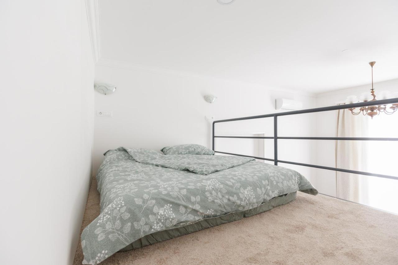 Apartment Cozy In The Heart Of - H